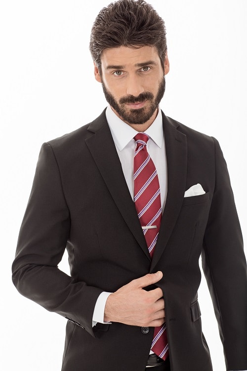 Trajes